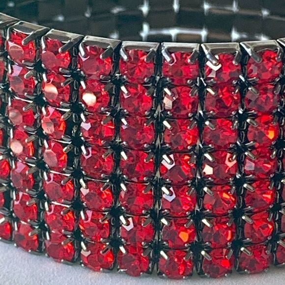 Red prong set crystal stretchy bracelet 2” w x 3” diameter - Picture 5 of 9